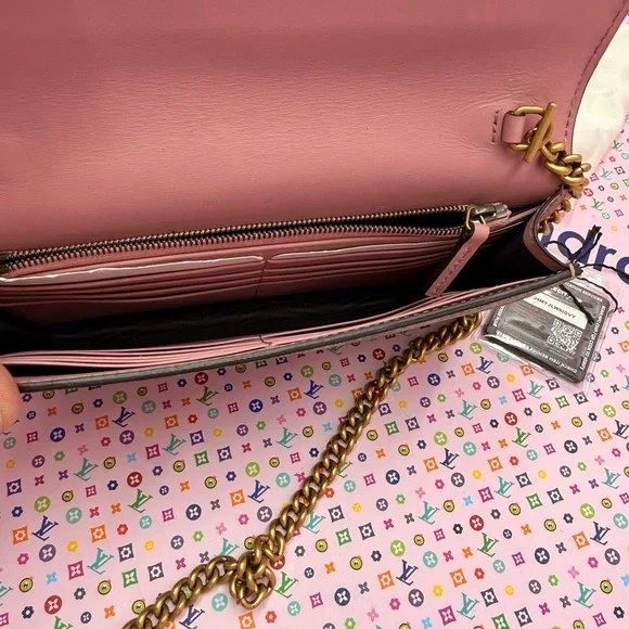 Gucci Supreme Limited Edition WOC Pearly Flap - Picture 12 of 12
